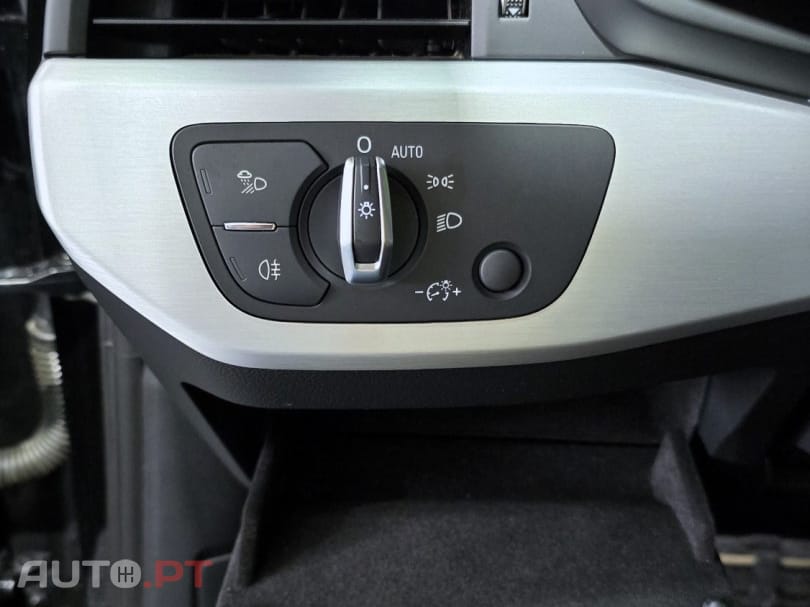 Audi A4 Avant 35 TDI S line S tronic