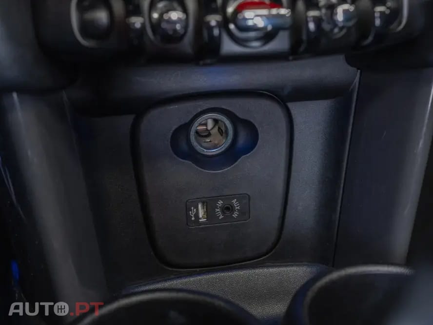 MINI Cooper Cooper D