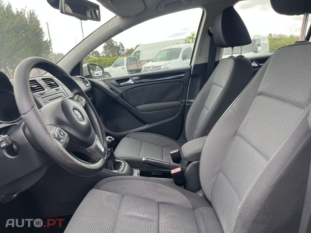 Volkswagen Golf 2.0 TDi Confortline