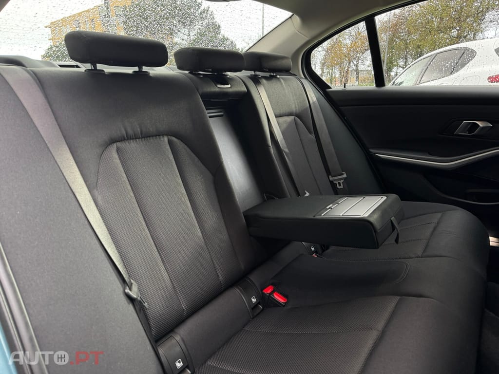 BMW 330 e Corporate Edition Auto