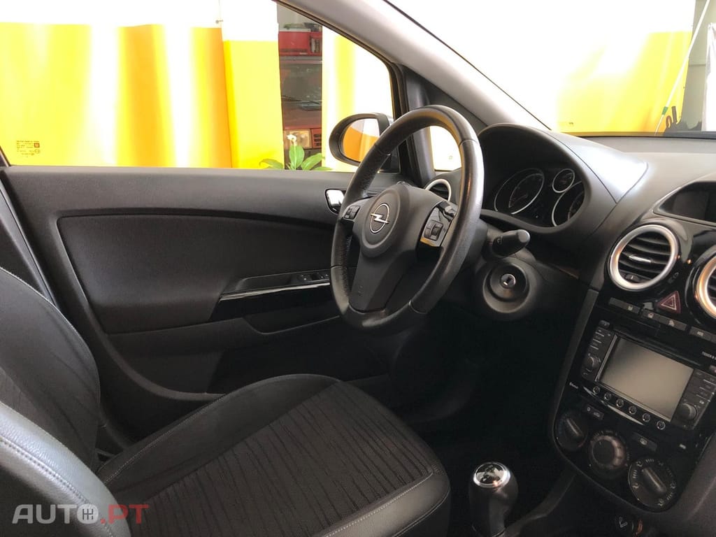Opel Corsa 1.2 Go! S/S