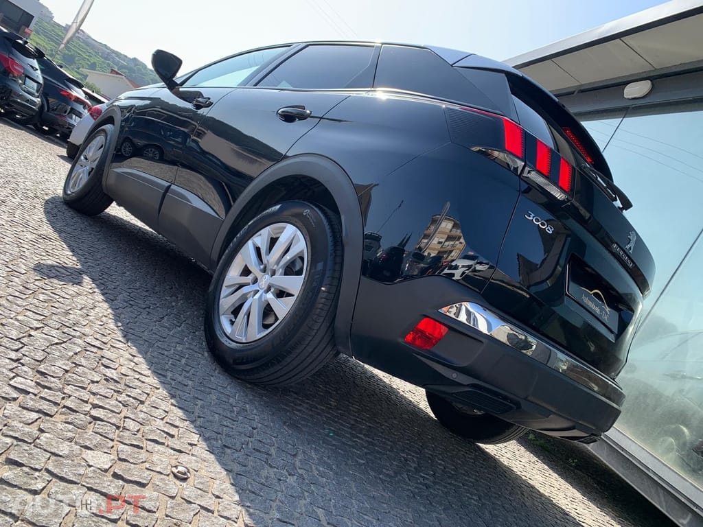 Peugeot 3008 1.5 BlueHDi Active