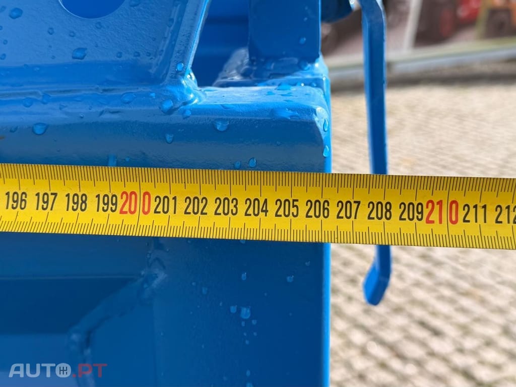 Iveco Daily BASCULA TRI-BASCULANTE