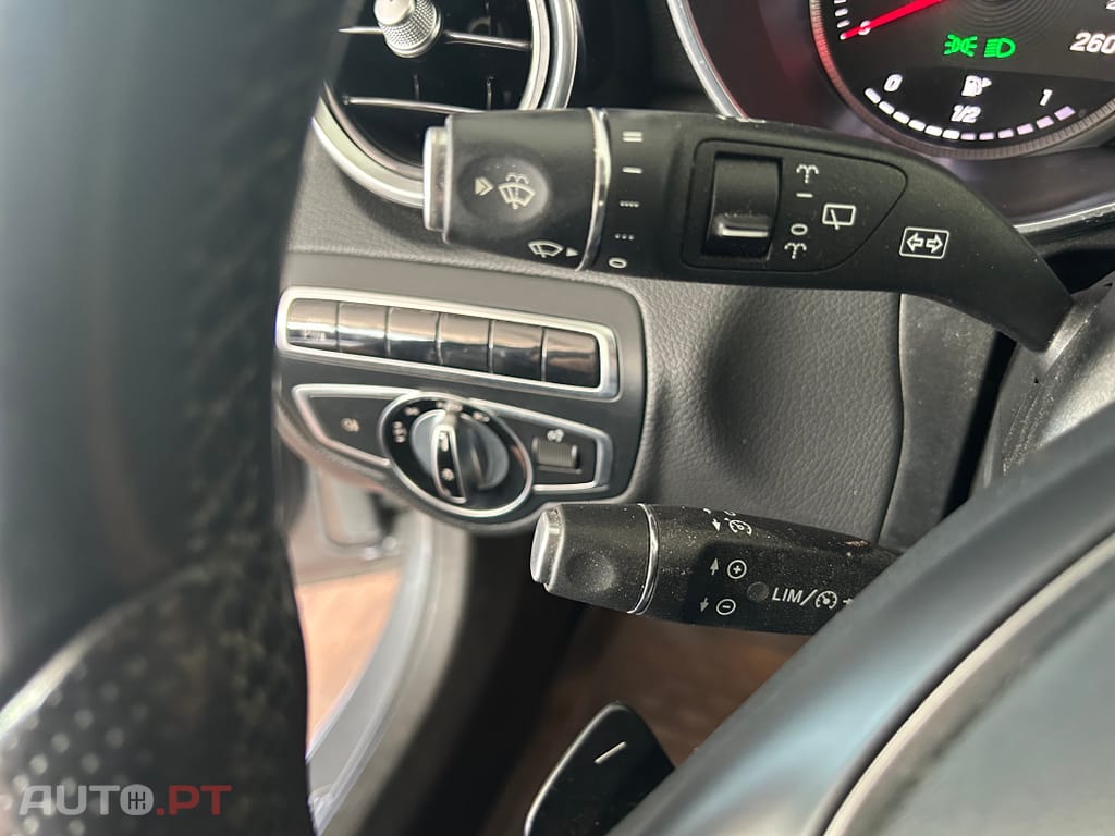 Mercedes-Benz C 300 BlueTEC Hybrid Avantgarde+