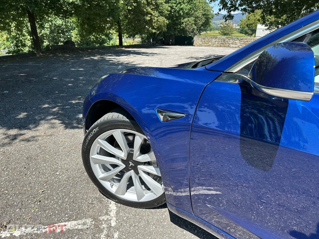 Tesla Model 3 Long-Range Dual Motor AWD