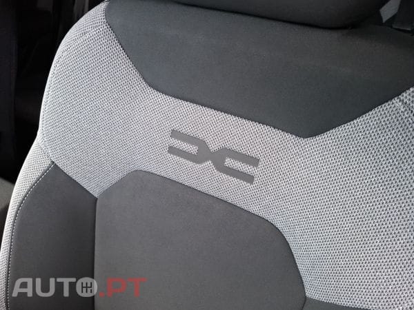 Dacia Bigster HYBRID 155 Journey
