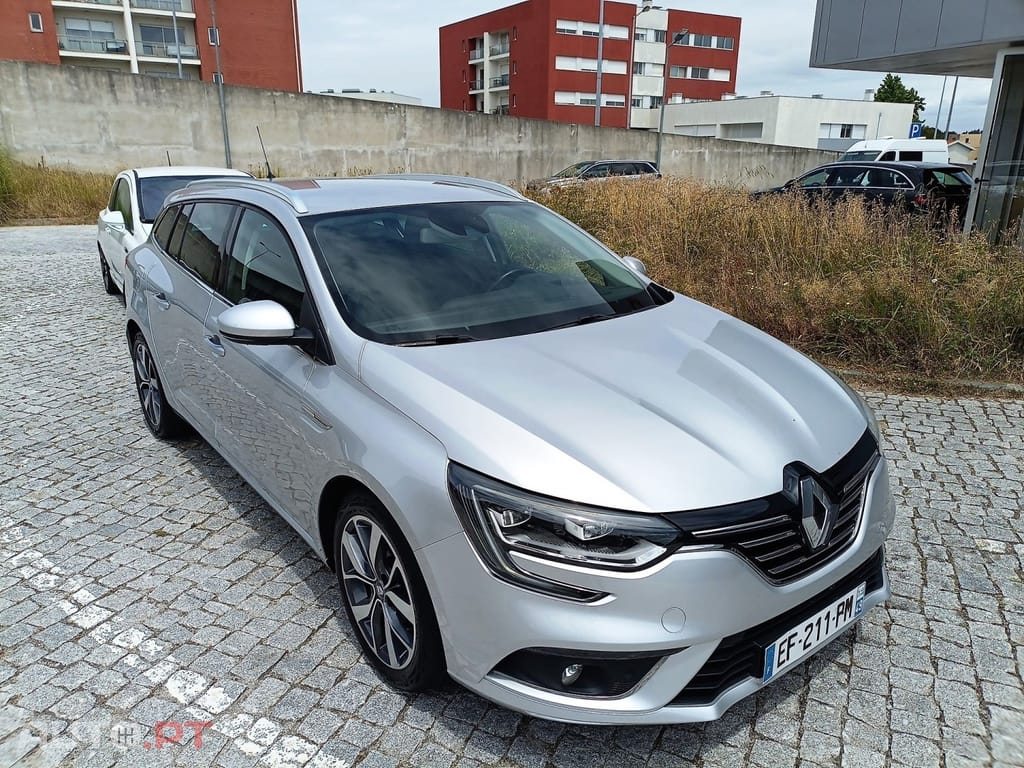 Renault Mégane Sport Tourer TCE 130 ENERGY EDC INTENS