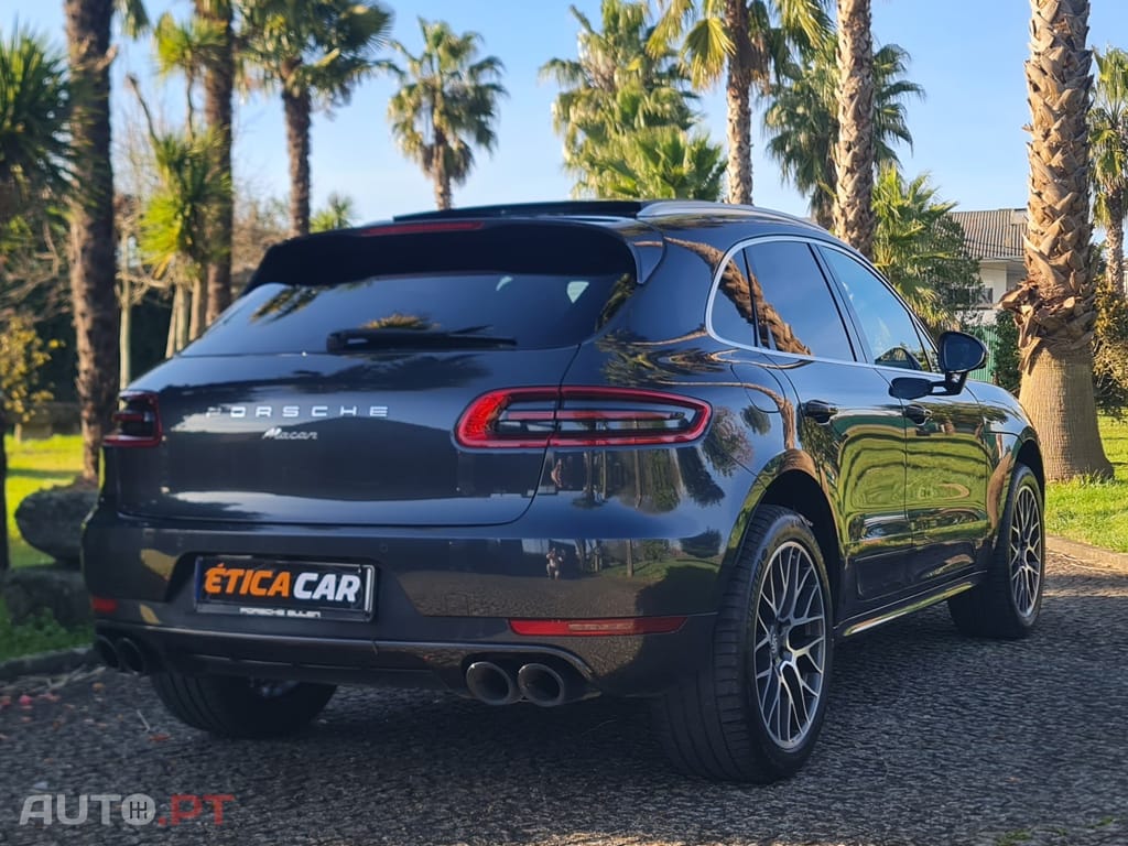 Porsche Macan Outro