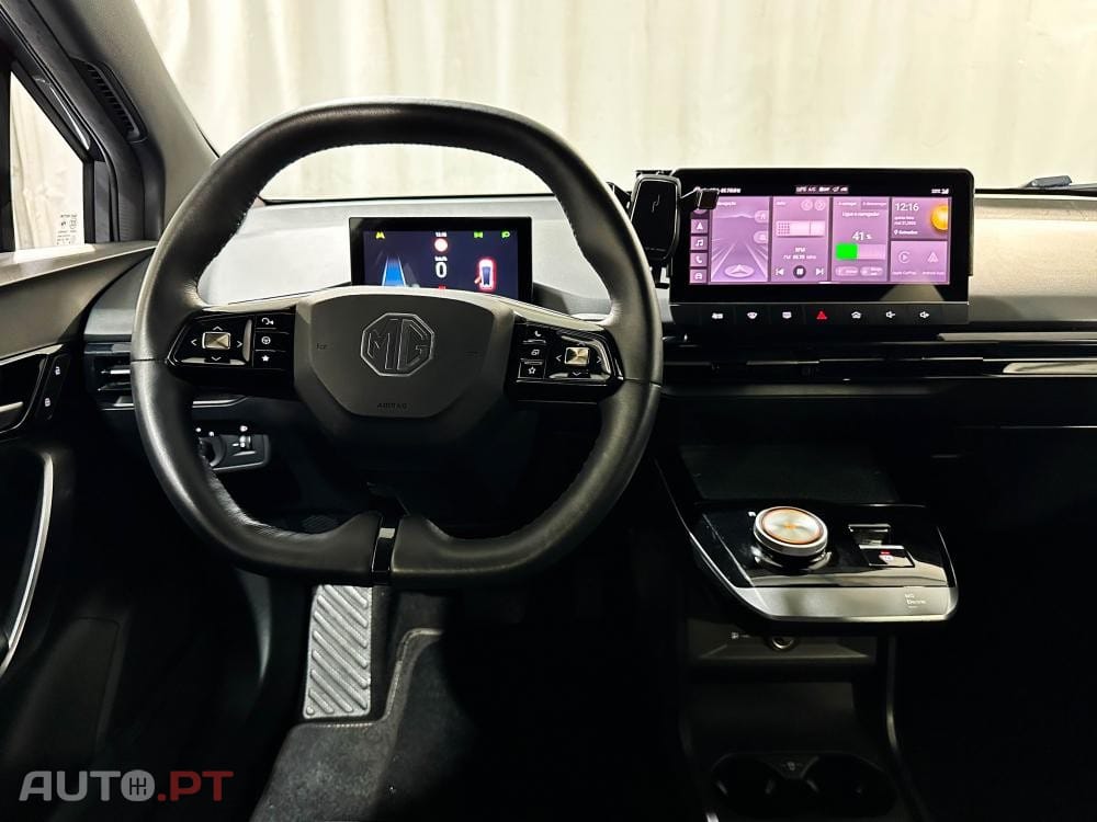 MG MG4 64 kWh Luxury