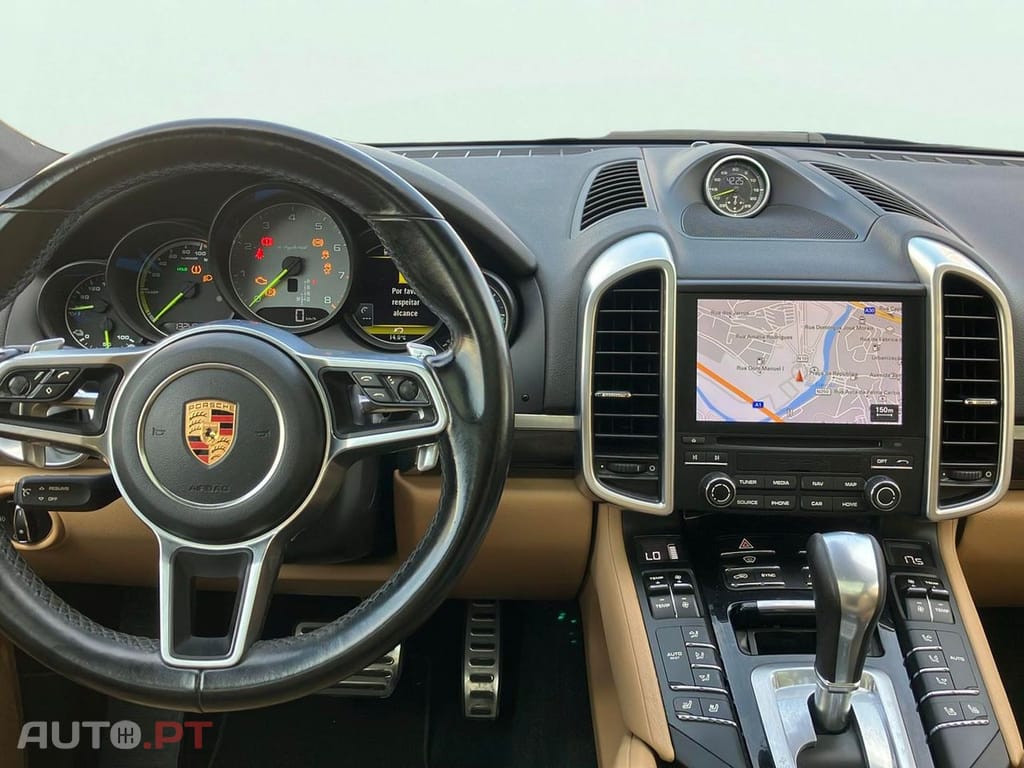 Porsche Cayenne S E-Hybrid