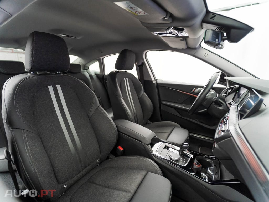 BMW 218 i Advantage