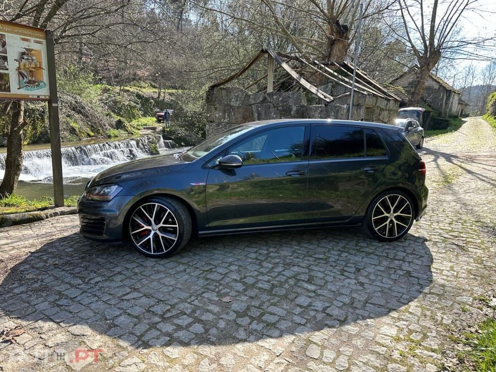 Volkswagen Golf 2.0 TSi GTi DSG Performance