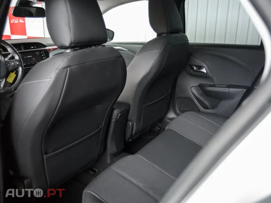 Opel Corsa 1.2 T Business Edition