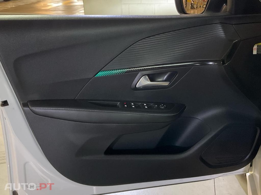 Peugeot E-208 50 kWh Allure