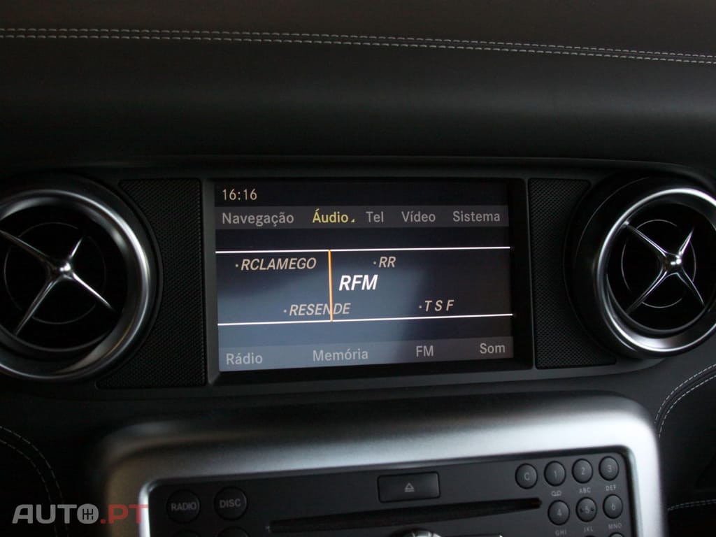 Mercedes-Benz SLS 63 AMG