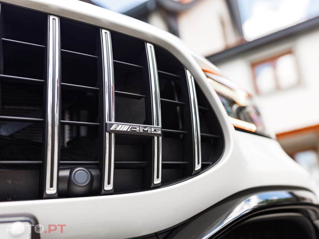 Mercedes-Benz AMG GT 63 s 4MATIC +