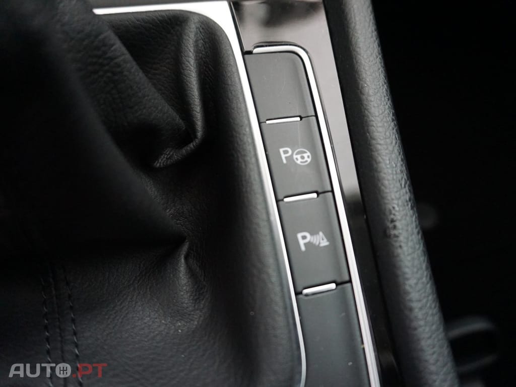 Volkswagen Golf 1.0 TSI OPF IQ.DRIVE