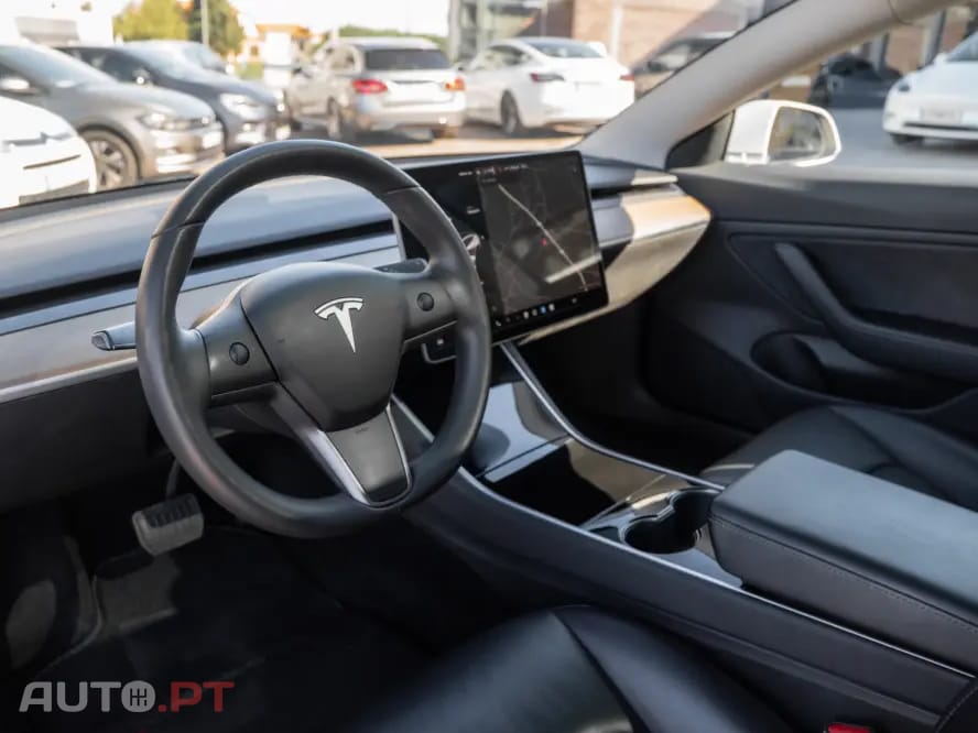 Tesla Model 3 Long-Range Dual Motor AWD