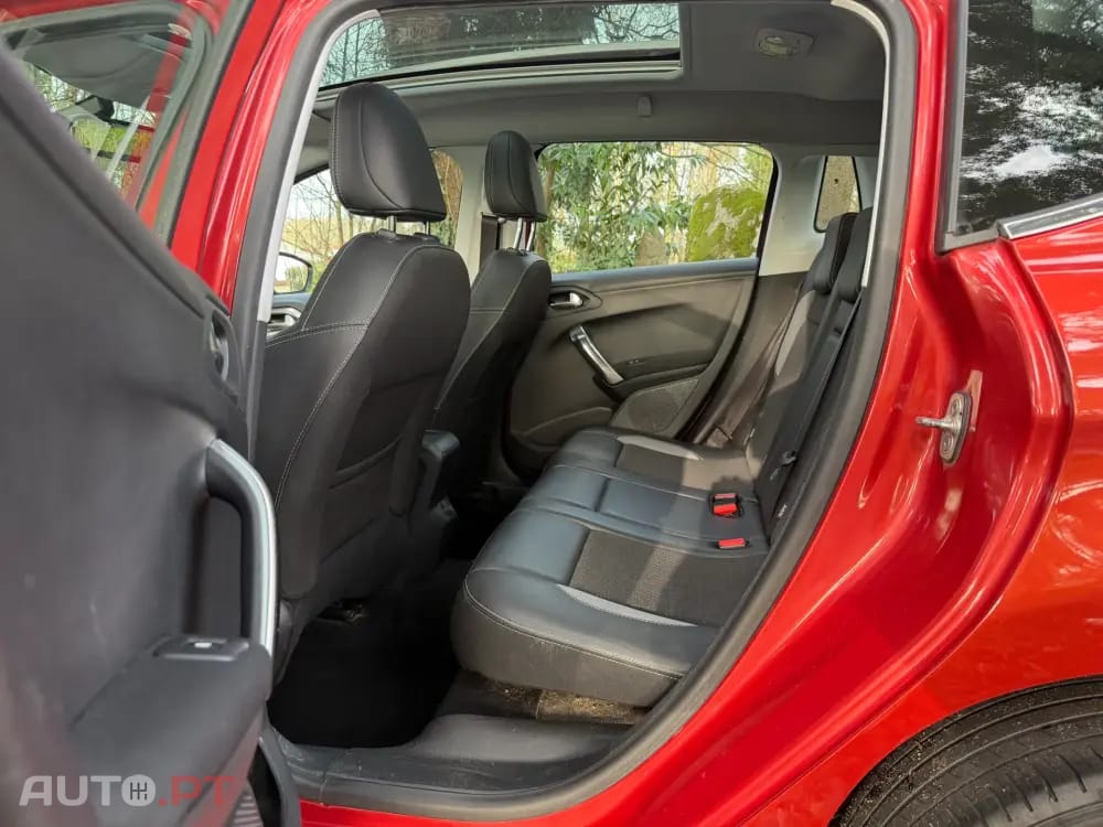 Peugeot 2008 1.2 PureTech Allure EAT6