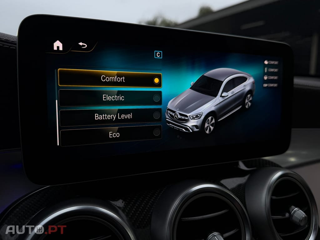 Mercedes-Benz GLC 300 e Coupé 4Matic