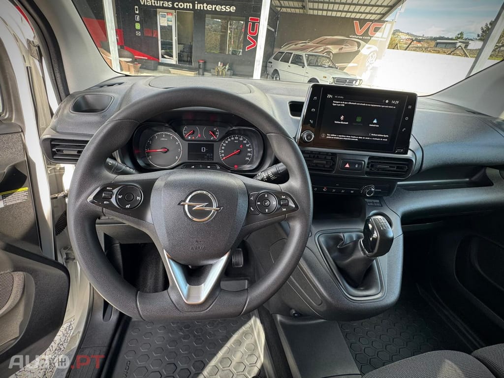 Opel Combo 1.5 CDTI 3 LUG. LONGA ENJOY
