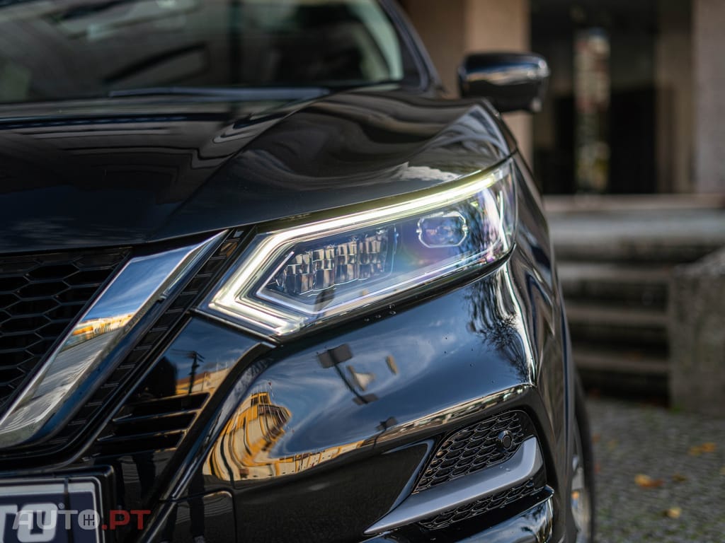 Nissan Qashqai 1.2 DIG-T N-Connecta 18