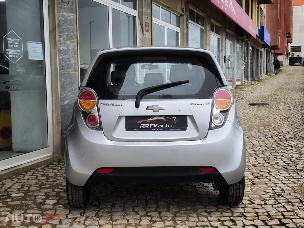 Chevrolet Spark 1.0 L