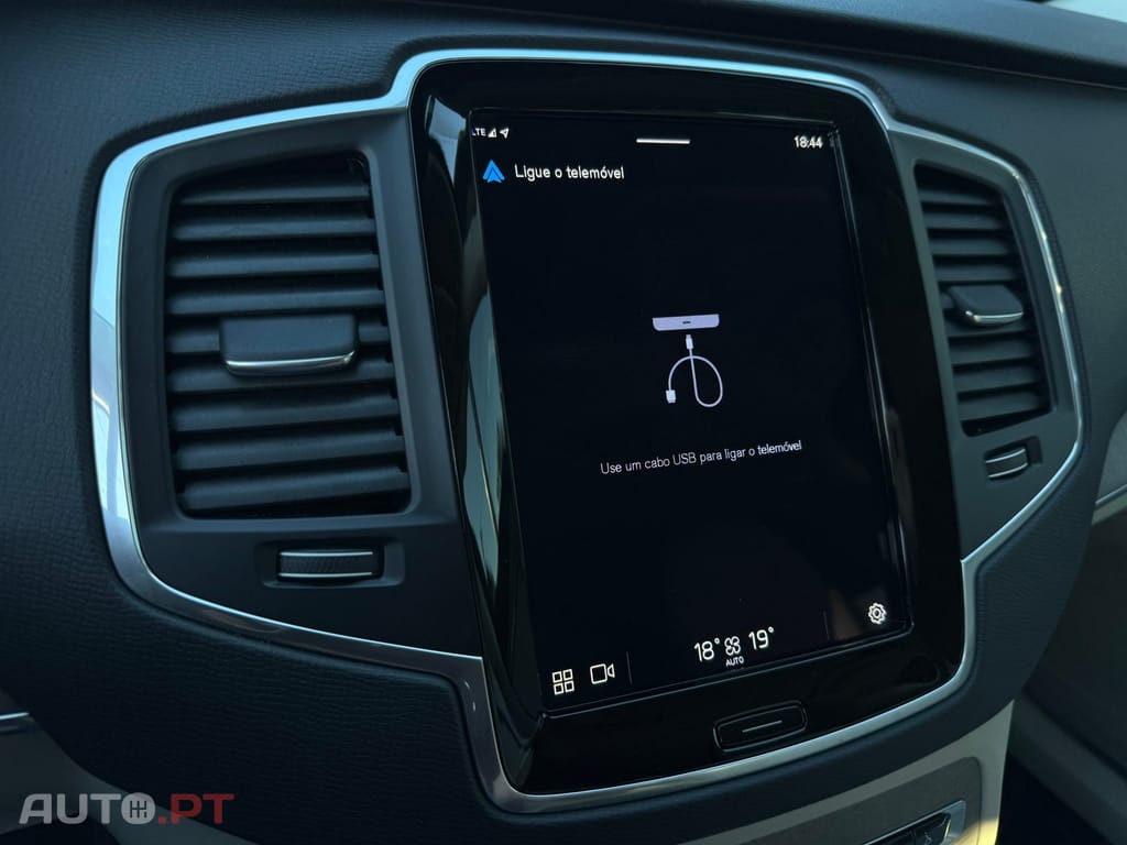 Volvo XC90 2.0 T8 PHEV Core AWD