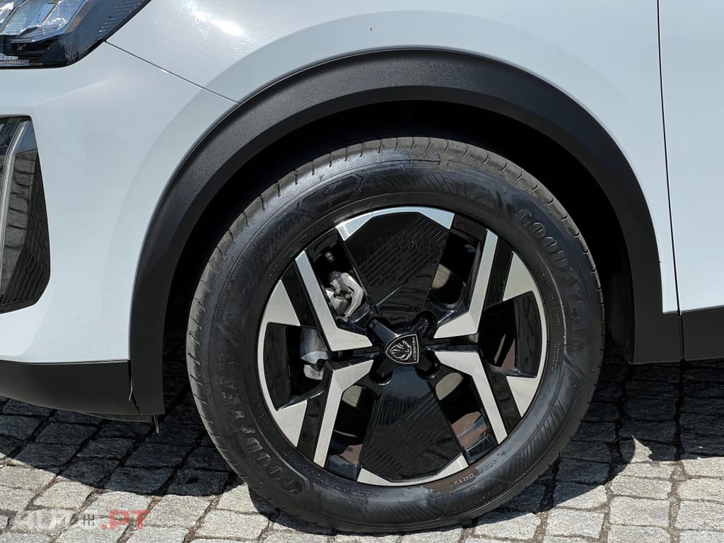 Peugeot 2008 1.2 PureTech Allure
