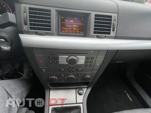 Opel Vectra 1.9 CDTI