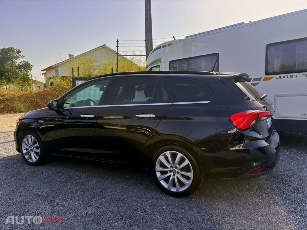 Fiat Tipo 1.6 M-Jet Lounge JLL17