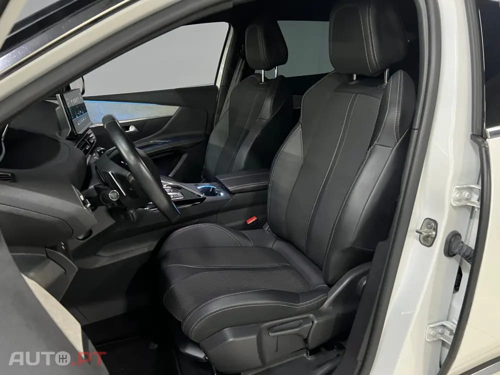 Peugeot 3008 1.6 Hybrid GT Pack e-EAT8