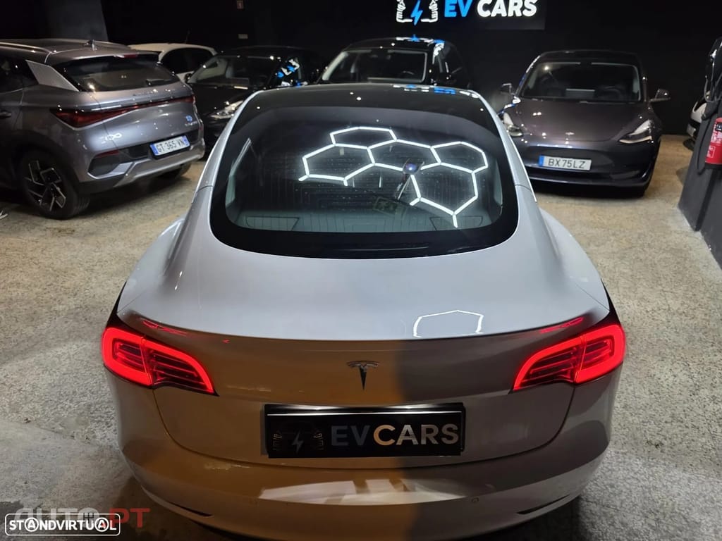 Tesla Model 3 Standard Range Plus RWD