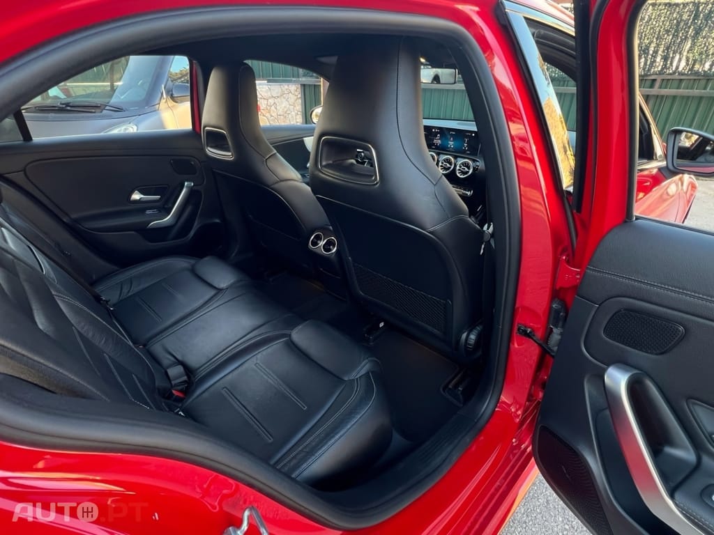 Mercedes-Benz A 180 d 7G-DCT AMG Line