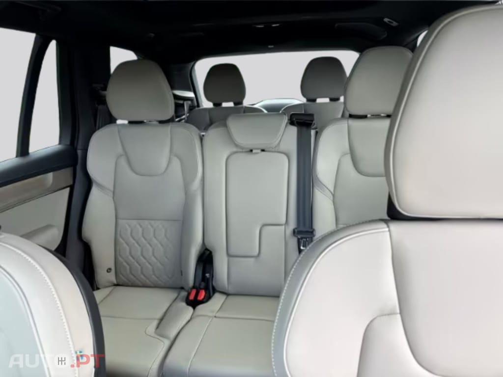 Volvo XC90 I.V.A DEDUTIVEL T8