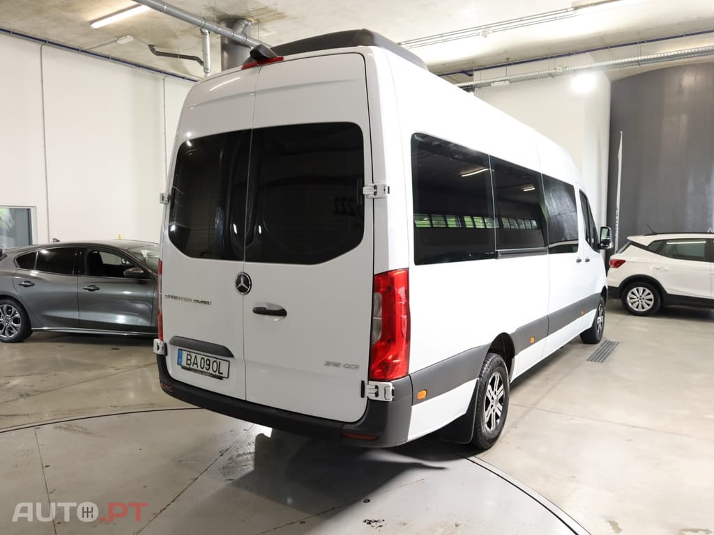 Mercedes-Benz Sprinter 315 CDI/43 Luxo (2+2+2+3)
