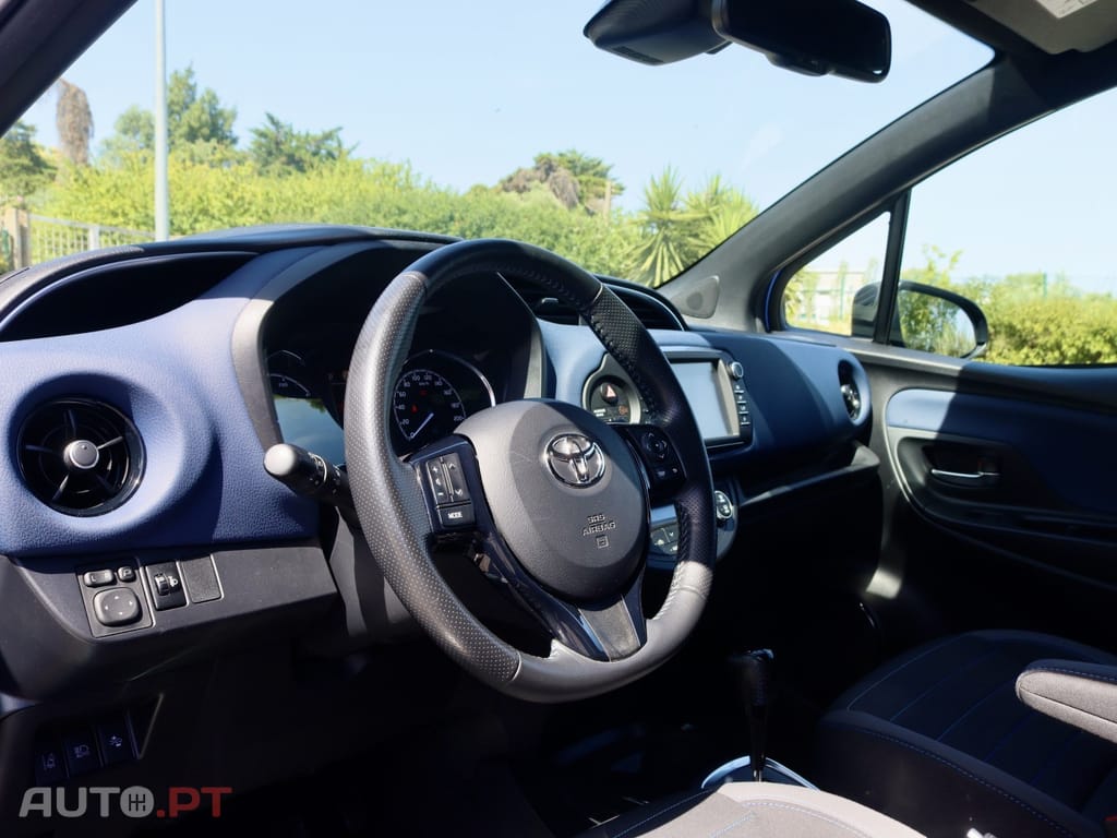 Toyota Yaris 1.5 HSD Active