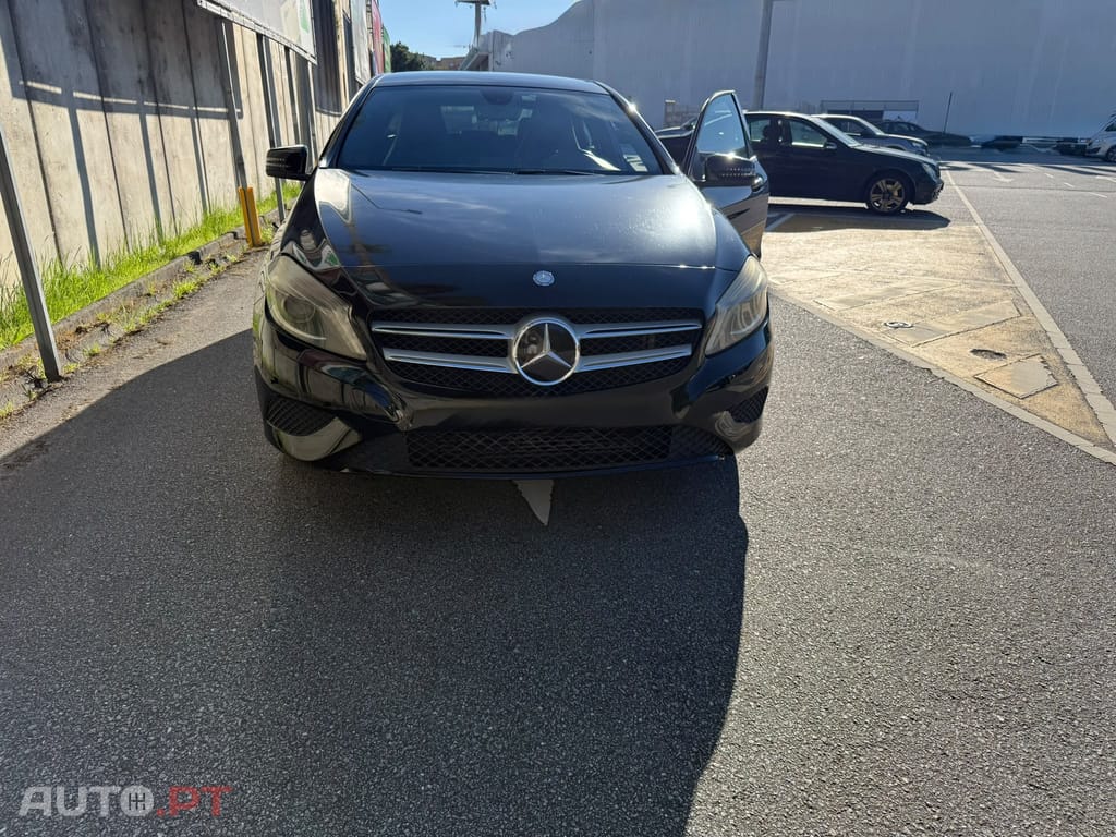 Mercedes-Benz A 200 URBAN