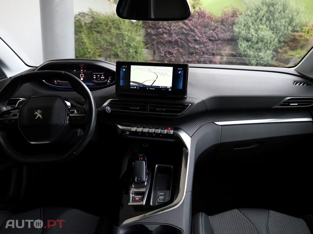 Peugeot 3008 1.2 PureTech Allure EAT8