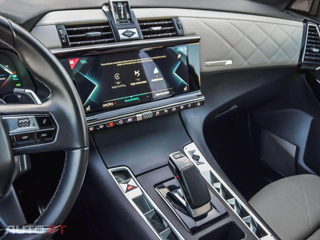 DS DS7 Crossback E-Tense 4x4 Rivoli 300cv