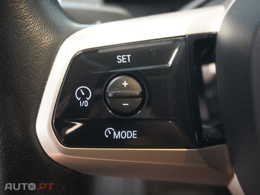 BMW iX xDrive 40