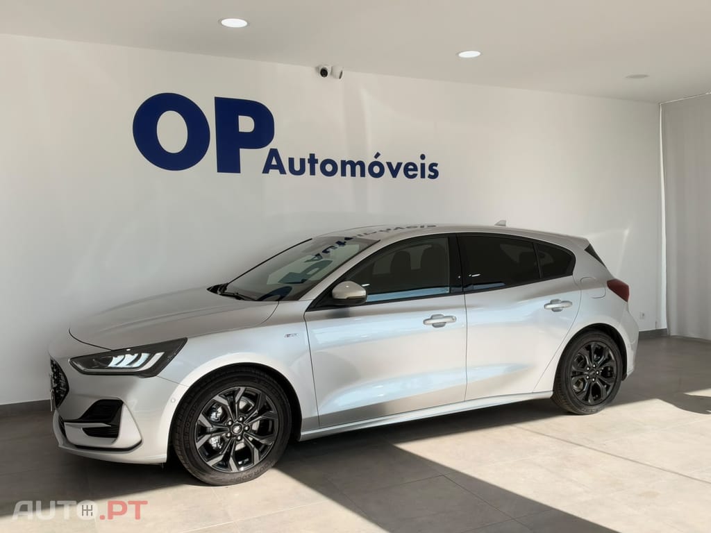 Ford Focus 1.0 EcoBoost MHEV ST-Line