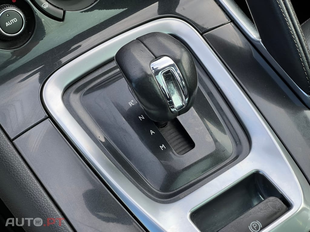 Peugeot 3008 2.0 HDi Hybrid4 Limited Edition