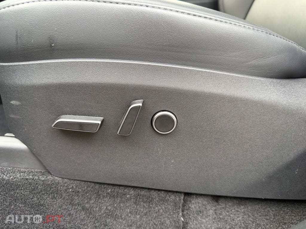 Tesla Model Y I.V.A DEDUTIVEL Performance AWD 