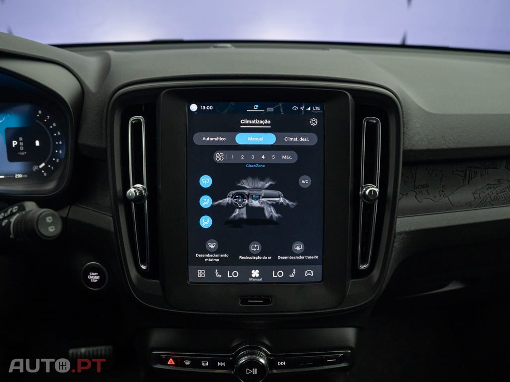 Volvo XC40 2.0 B3 Essential