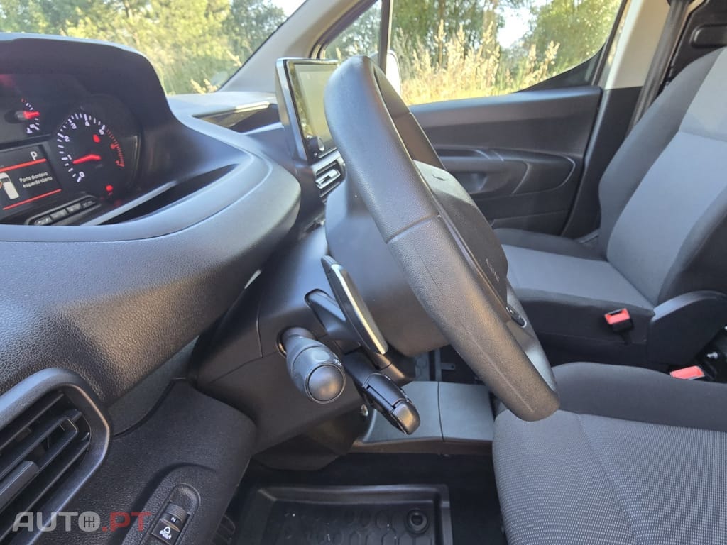 Peugeot Partner 1.5 BlueHDi Asphalt Standard EAT8