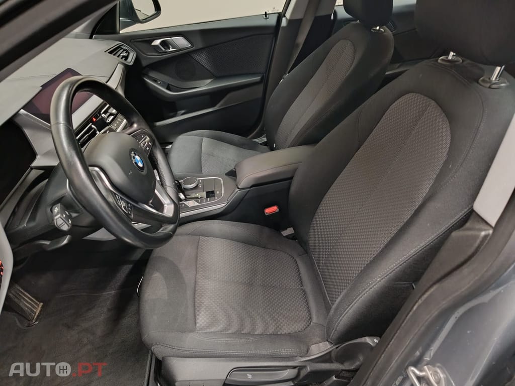 BMW 216 d Auto Steptronic 