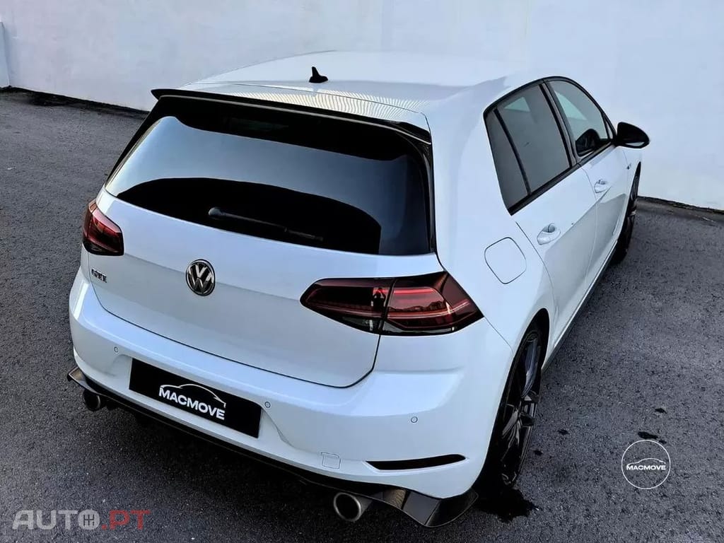 Volkswagen Golf 2.0 TSI GTI Performance