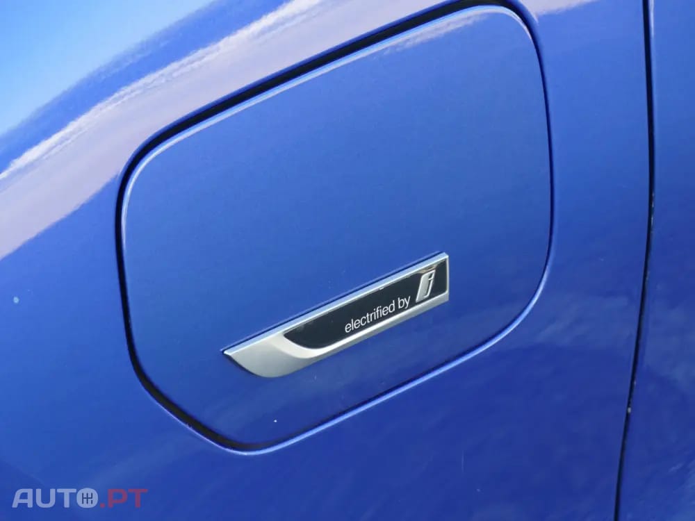 BMW 330 e Pack Desportivo M Auto