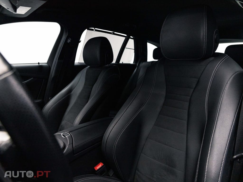 Mercedes-Benz E 300 e AMG Line